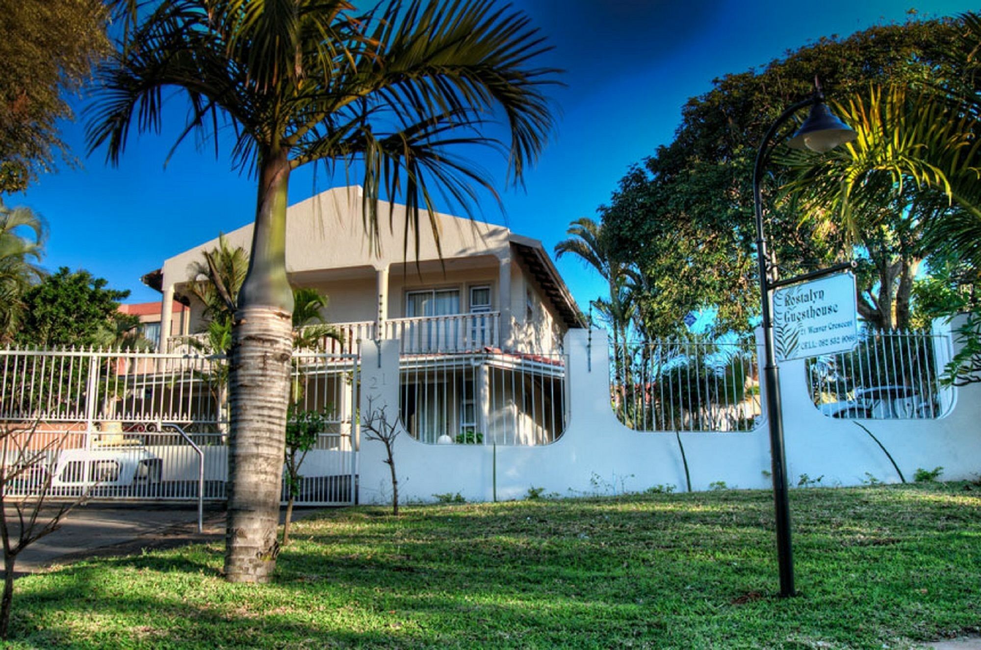 Rostalyn Guesthouse Umhlanga Rocks Exteriör bild